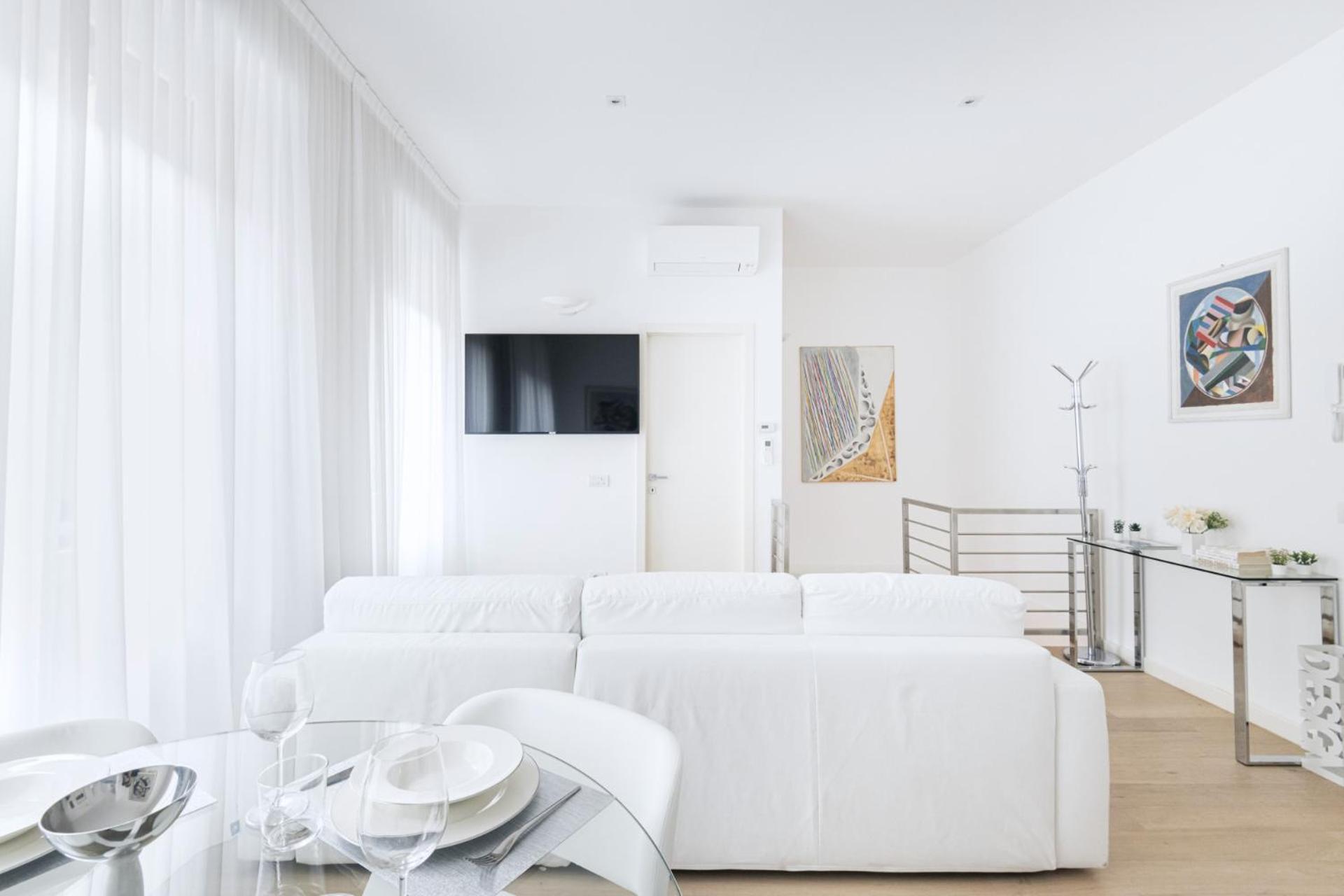 Apartment Easylife - Stupendo Duplex In Zona Cadorna/duomo *